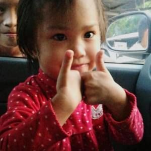 Meet your Posher, Dina